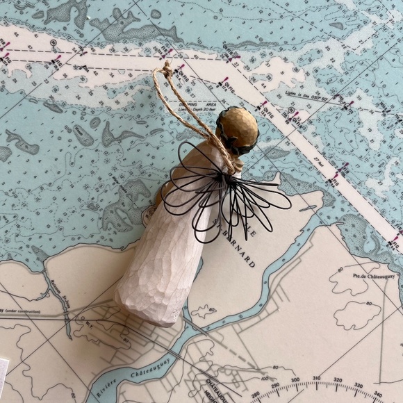 Vintage 2003 Willow Tree Celebrate Ornament - Picture 3 of 5